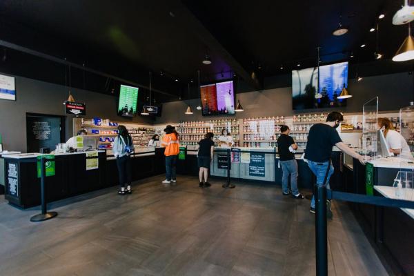 Kaleafa Cannabis Company - Tigard interior portland